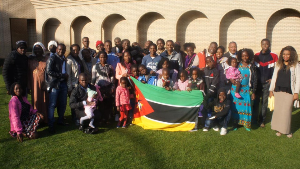 Os membros da Igreja da Beira frequentam o templo de Joanesburgo na África do Sul.